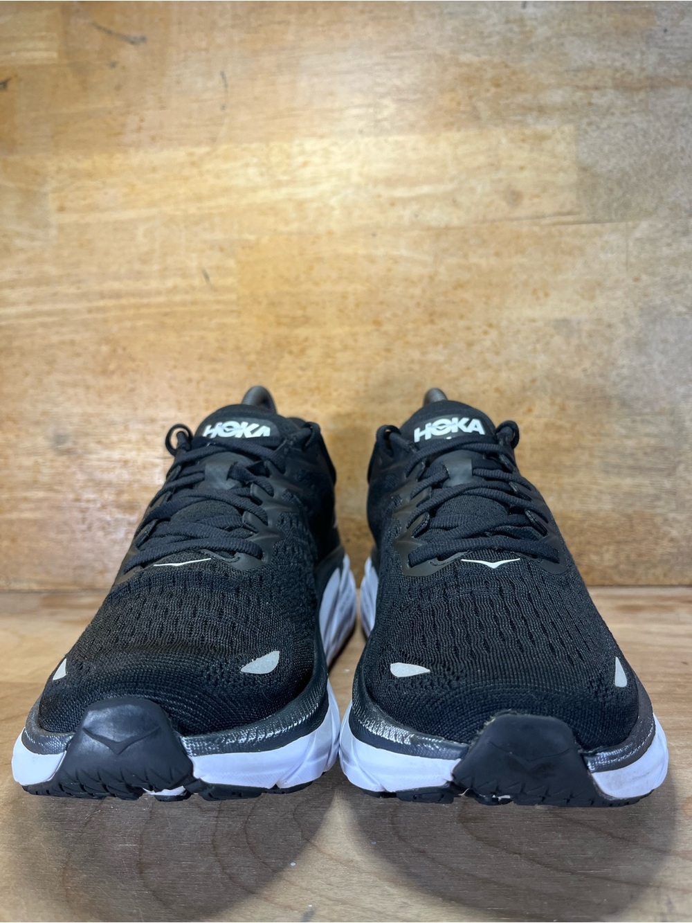 Hoka One One Clifton 8 REFLECTIVE Womens Sz 8 Running Shoes Sneakers Black White - Picture 2 of 13